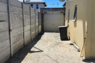 2 Bedroom Property for Sale in Harmony Village Western Cape